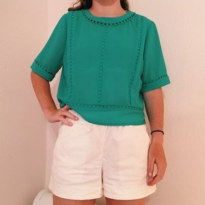 Franchessca’s green short sleeve top